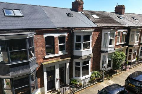 4 bedroom terraced house for sale, Victoria Embankment, Darlington