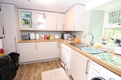 2 bedroom terraced house for sale, Victoria Road, Bradford