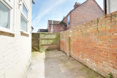 4 bedroom terraced house for sale, Alford Road, Sutton-On-Sea LN12