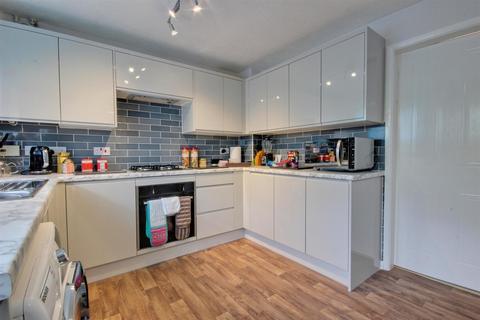 10 Smithall Road, Beverley, HU17 9GU