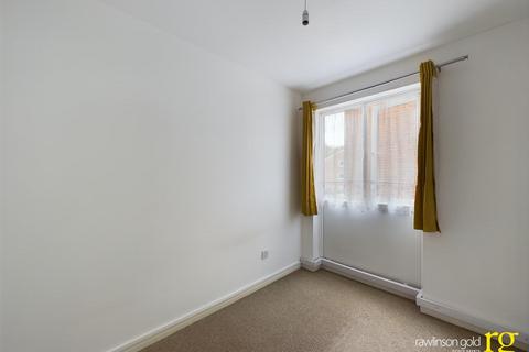 2 bedroom flat for sale, Archery Close, Wealdstone