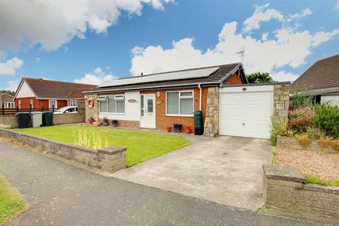 2 bedroom detached bungalow for sale, Youlgrave Avenue, Sutton-On-Sea LN12