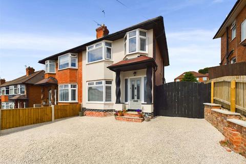 3 bedroom semi-detached house for sale, Cantley Avenue, Nottingham NG4