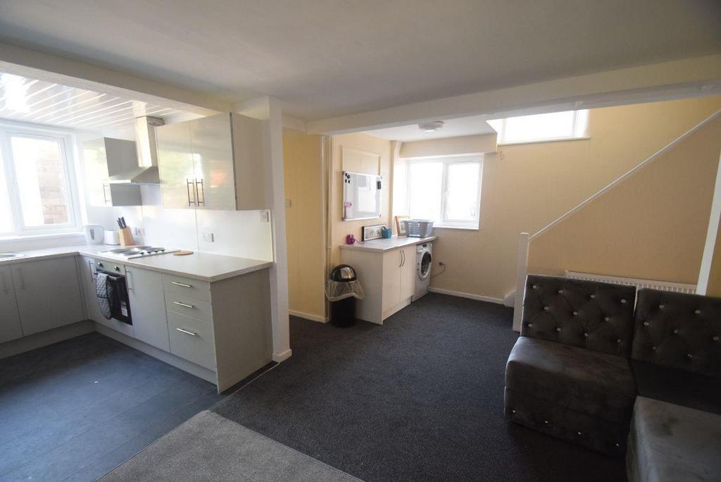 Open Plan Kitchen Lounge