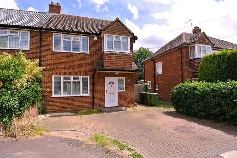 3 bedroom house to rent, Gordon Road, Ashford TW15