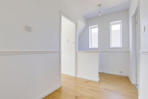 73 Arnside Road, Nottingham, NG5 5HH