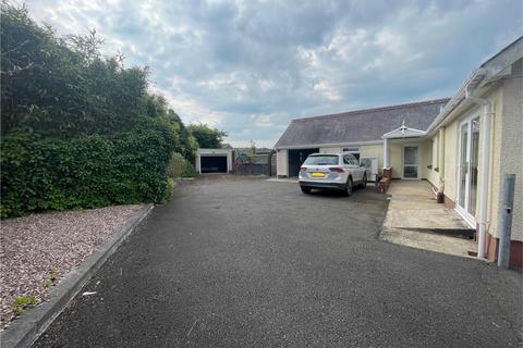 5 bedroom detached bungalow for sale, Llannon Road, Upper Tumble, Llanelli