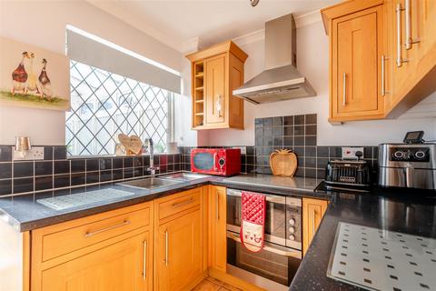 2 bedroom terraced house for sale, Farningham Close, Maidstone