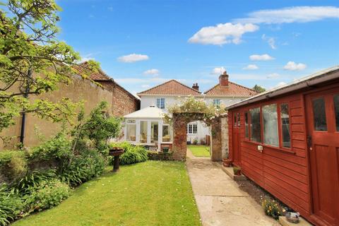 3 bedroom semi-detached house for sale, Wroxham Road, Coltishall