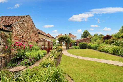 3 bedroom semi-detached house for sale, Wroxham Road, Coltishall