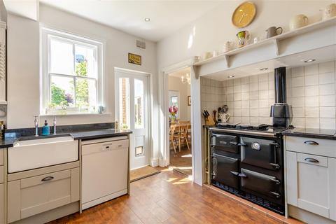 5 bedroom semi-detached house for sale, St. Lukes Avenue, Maidstone