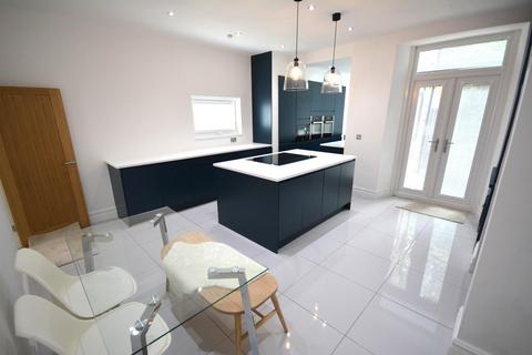 4 bedroom end of terrace house for sale, Foundry Street, Rossendale BB4