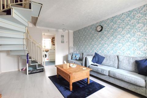 18 Mistley Close, Bexhill-on-sea, TN40 2TD