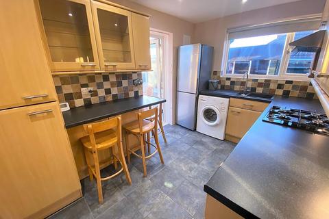 25 Derwent Drive, Petts Wood, Orpington, BR5 1EN