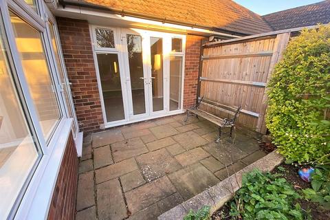 25 Derwent Drive, Petts Wood, Orpington, BR5 1EN