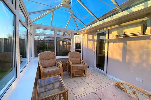 25 Derwent Drive, Petts Wood, Orpington, BR5 1EN