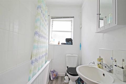 1 bedroom ground floor flat for sale, Medina Villas, Hove