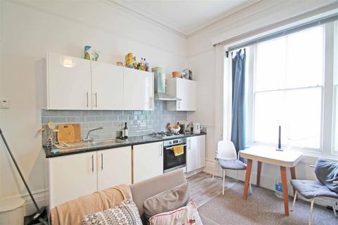 1 bedroom ground floor flat for sale, Medina Villas, Hove