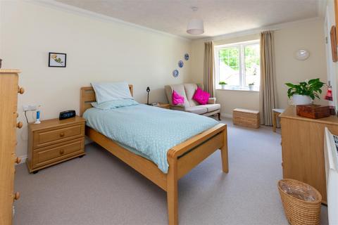 2 bedroom apartment for sale, Manor Lodge, Manor Park, Ruddington