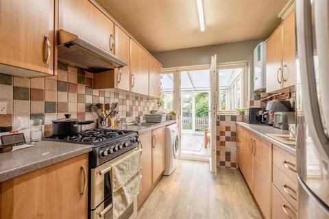 9 Heron Close, Ascot, SL5 8NG