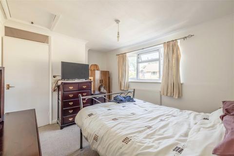 9 Heron Close, Ascot, SL5 8NG