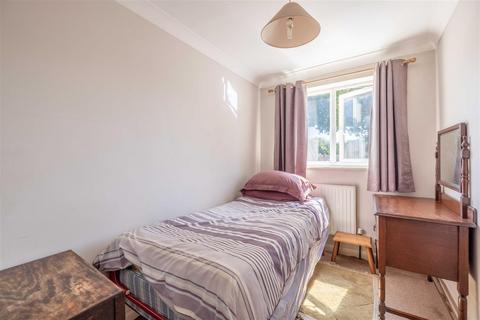 9 Heron Close, Ascot, SL5 8NG