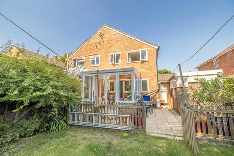 9 Heron Close, Ascot, SL5 8NG
