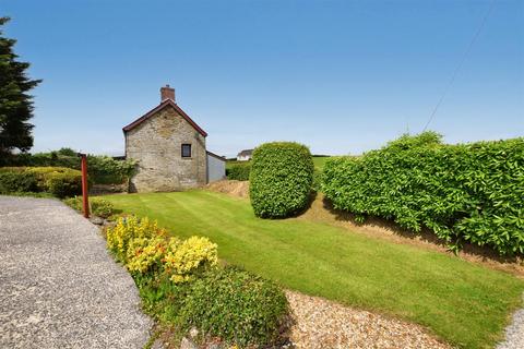 2 bedroom detached bungalow for sale, Eglwyswrw, Crymych