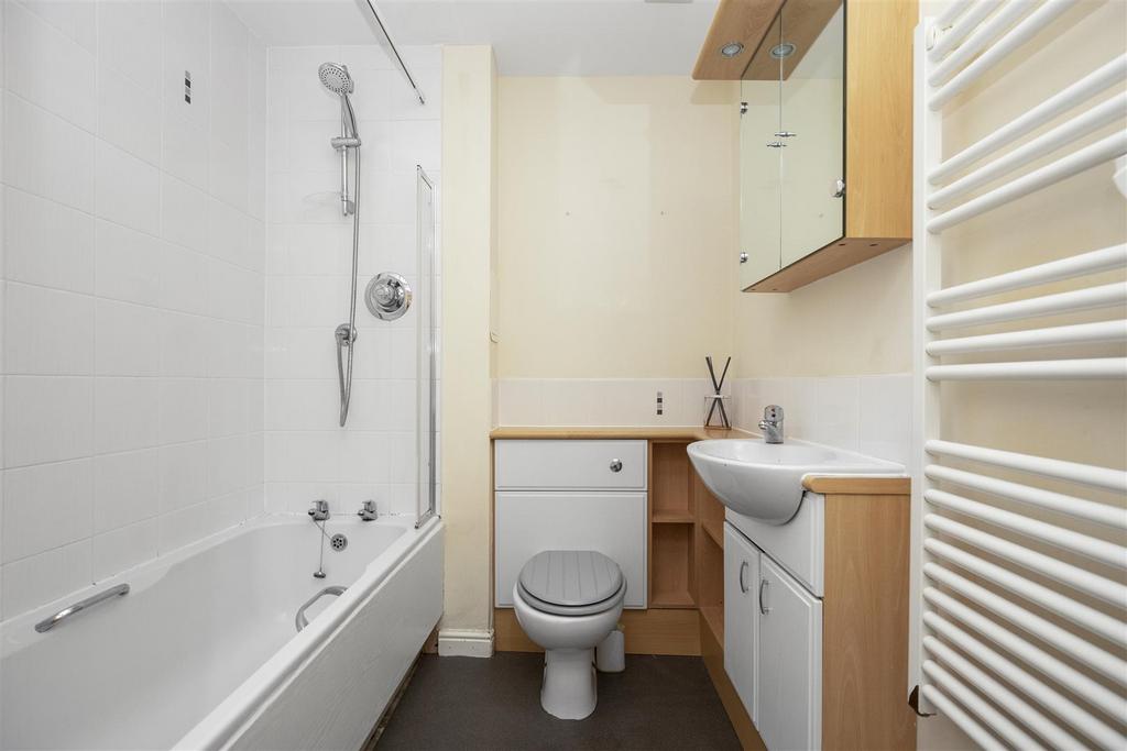 47 Bittern Court 15.jpg