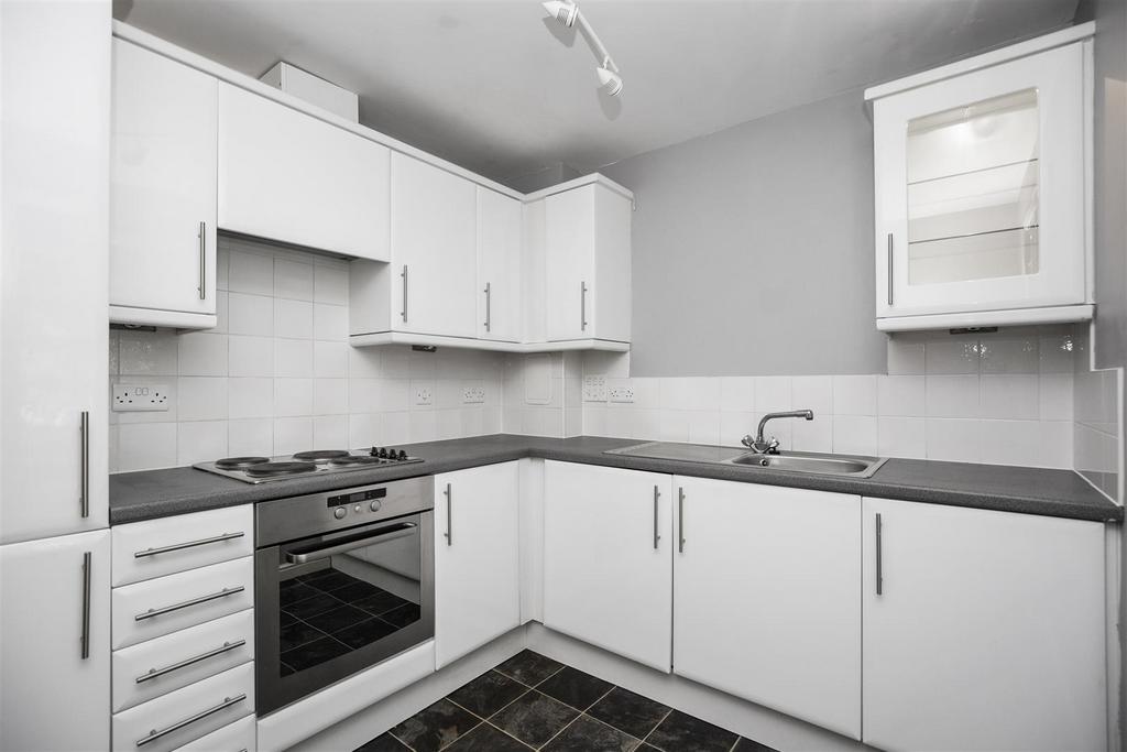 47 Bittern Court 10.jpg
