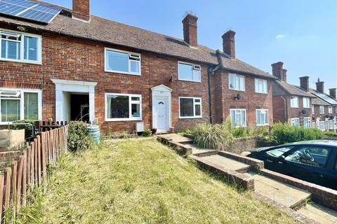 3 bedroom terraced house for sale, Gibbon Road, Newhaven