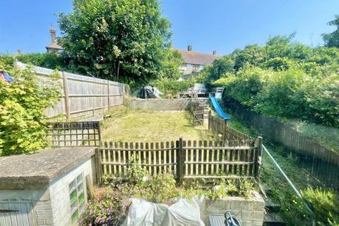 3 bedroom terraced house for sale, Gibbon Road, Newhaven