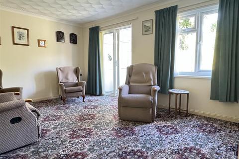 14 Grose Meadows, St Dennis, St Austell, PL26 8SG