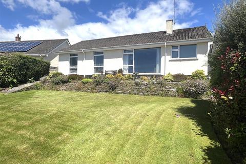 3 bedroom bungalow for sale, Trevear Close, St. Austell