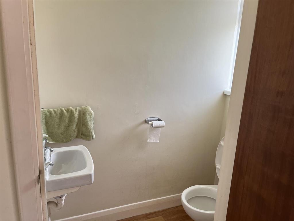 Cloakroom/WC
