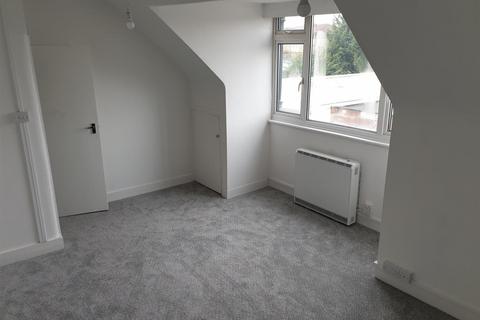 House share to rent, Darkes Lane, Potters Bar EN6