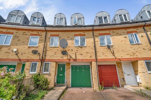 4 bedroom townhouse for sale, High Tor View, West Thamesmead