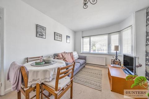 2 bedroom maisonette for sale, Eversley Avenue, Bexleyheath