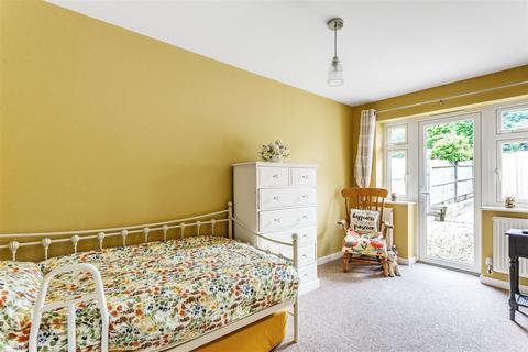 17 Sandy Lane, Cheam, Sutton, SM2 7NU