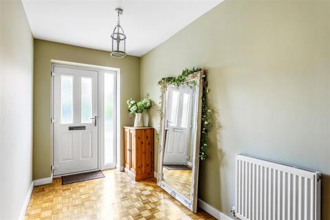 17 Sandy Lane, Cheam, Sutton, SM2 7NU