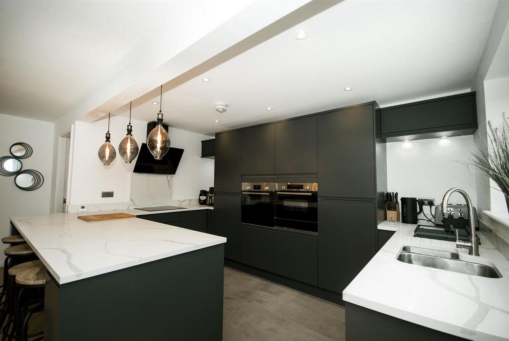 Howarth12.jpg
