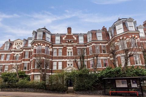 4 bedroom flat to rent, N6