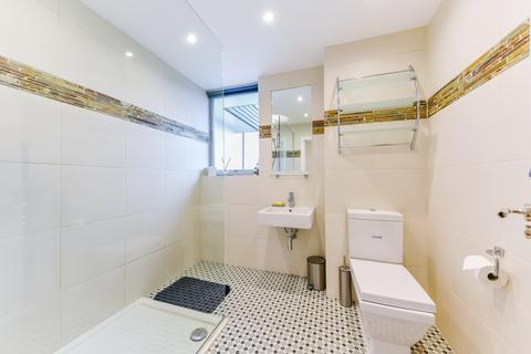 1 bedroom flat to rent, Hightrees House, SW12