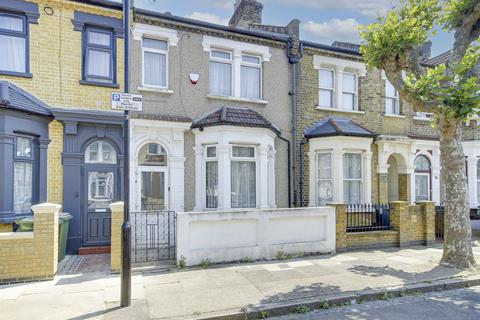 3 bedroom terraced house for sale, Bolton Road, Stratford, London, E15