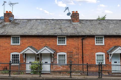 2 bedroom terraced house for sale, The Street, Wrecclesham, Farnham, Surrey, GU10