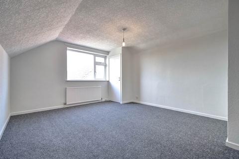 2 bedroom bungalow to rent, Abbots Close, Sutton House Road, Hull, East Yorkshire, HU8