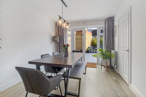 6 Evans Way, Witham, CM8 2FX