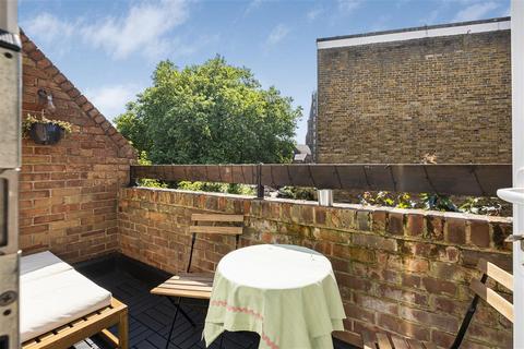 3 bedroom maisonette for sale, Althorpe Mews, SW11