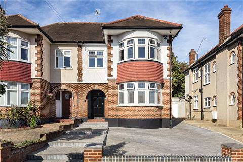 3 bedroom semi-detached house to rent, Saxon Way, London, N14