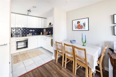 2 bedroom flat for sale, Fairfield Road, Bow, London, E3